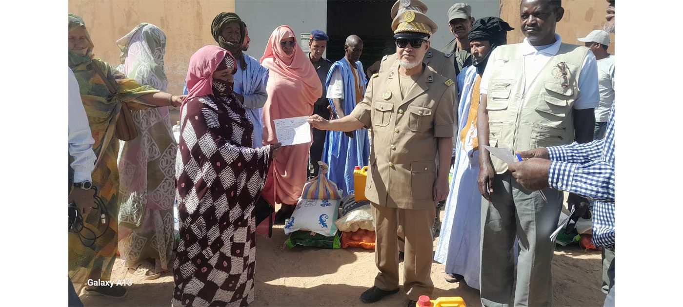 والي آدرار يشرف على إطلاق"عملية رمضان" بالولاية