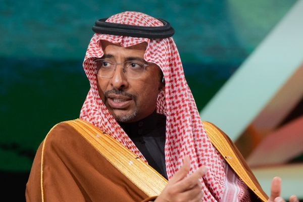 الوزير الخريف يبحث في روسيا تعزيز التعاون بقطاعي الصناعة والتعدين