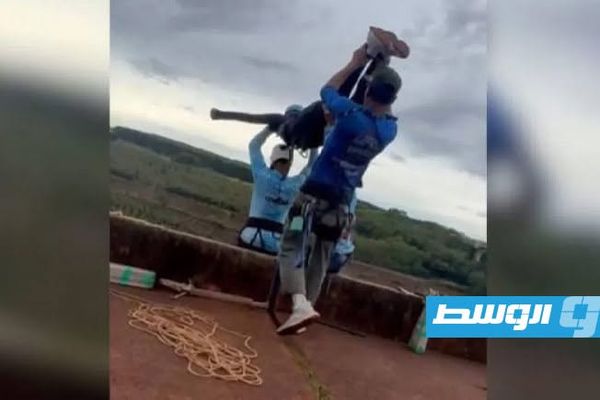 شاهد.. وفاة شابة رياضية جراء سقوطها من جسر في البرازيل من دون حبال