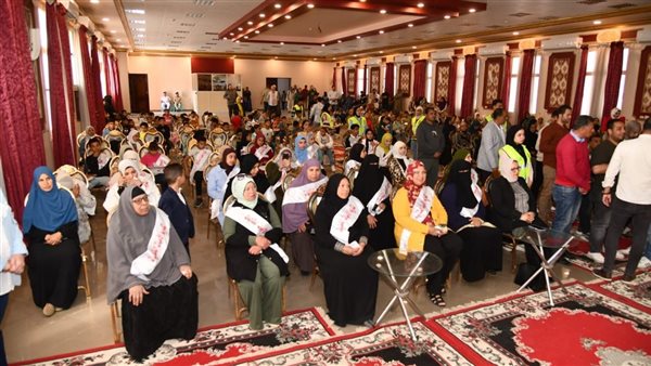 بمشاركة 300 طفل، الفيوم تحتفل بيوم اليتيم وتكرم الأمهات المثاليات والمتفوقين وحفظة القرآن