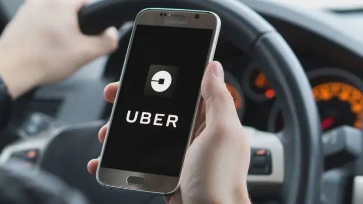 «أوبر» تقتحم مجال حجز أماكن انتظار السيارات