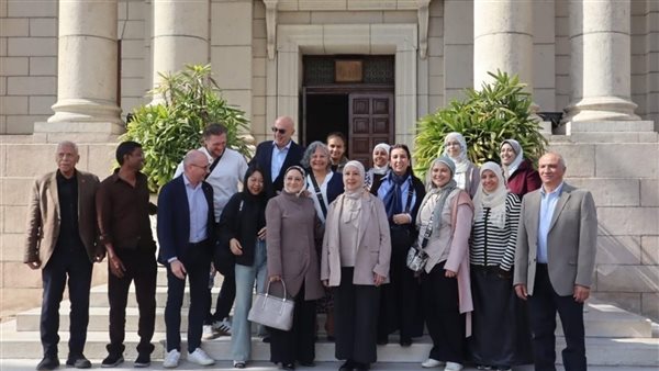 طب قصر العيني تستقبل وفدًا دوليًا لتعزيز التعاون في السلامة والصحة المهنية