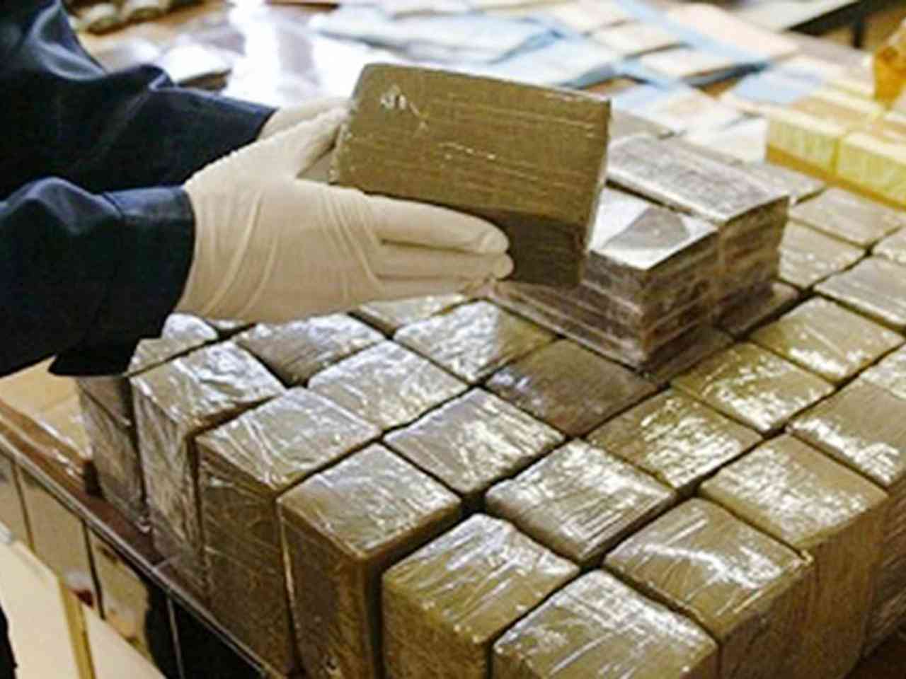 المخدرات في المغرب: ماكنة لنشر سموم تهدد الأمن الدولي والإقليمي