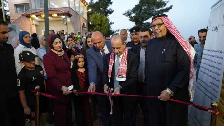 وزير الإدارة المحلية يفتتح سوق المعراض الريفي الأول في جرش