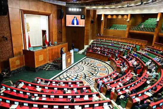 خطوة لتعزيز السيادة الدوائية.. مجلس المستشارين يصادق على مشروع مدونة الأدوية