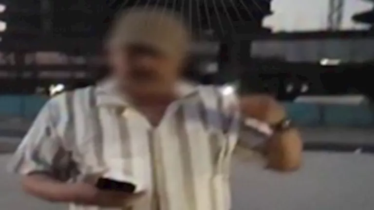 خلاف على تشغيل التكييف يُشعل مشاجرة بين سائق وراكب أجنبي بالقاهرة