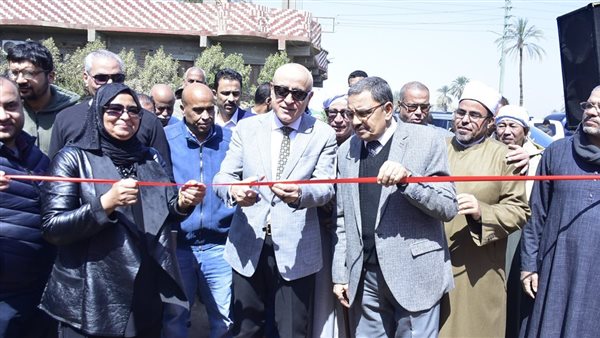 محافظ الأقصر يفتتح مشروع الصرف الصحي بـ"العشي" بتكلفة 60 مليون جنيه