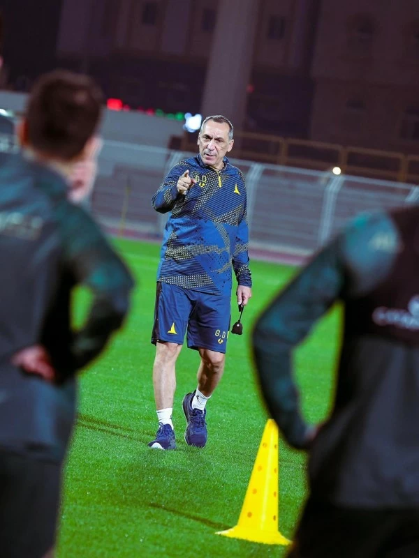 دونيس: مواجهة نيوم مفصلية وتتطلب تركيزاً عالياً