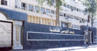 المعهد القومى للتغذية: النظام الغذائى المتوازن أساس الوقاية والصحة السليمة.. وشرب المياه وممارسة الرياضة ركيزتان لنمط الحياة الصحية.. مديرة المعهد تؤكد: الأنظمة الغذائية العلاجية يجب إخضاعها للإشراف ا