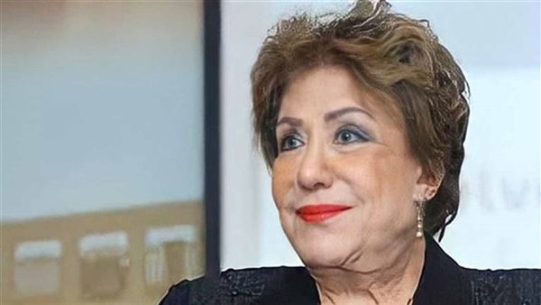 سميحة أيوب، كرمها ناصر وحافظ الأسد أول من أطلق عليها لقب "سيدة المسرح العربي" ورئيس فرنسا منحها وسام "فارس"