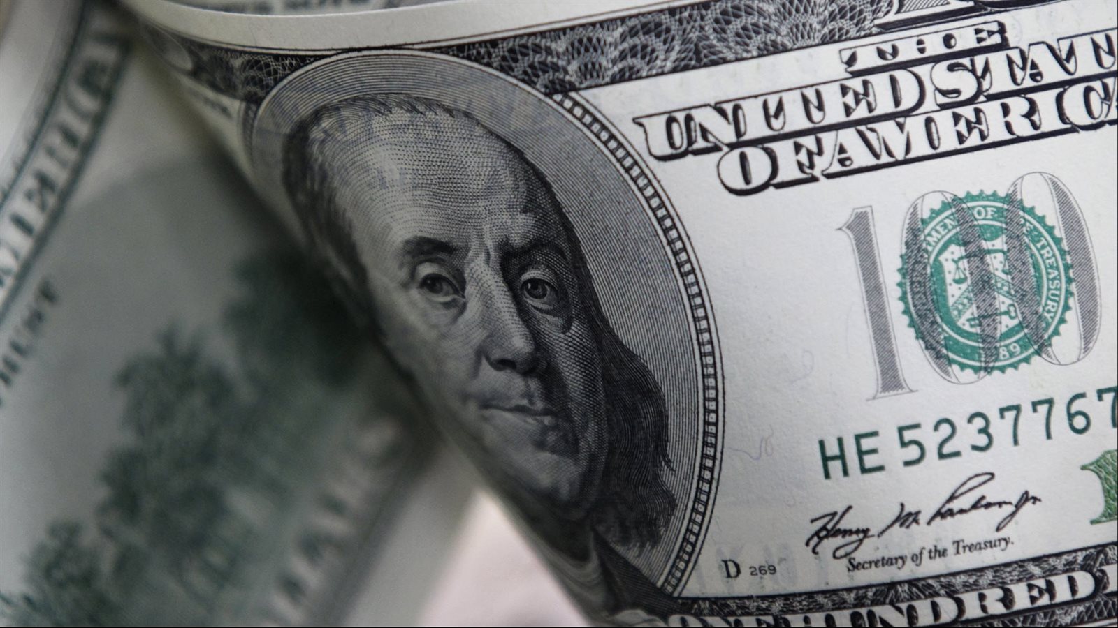 وصل لـ 52.61 جنيه.. أعلى سعر دولار في البنوك| تفاصيل
