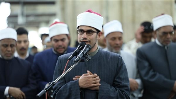 الأزهر يقدم "النابغة" الأزهري عبد الله عمار الطالب بكلية أصول الدين لإمامة المصلين