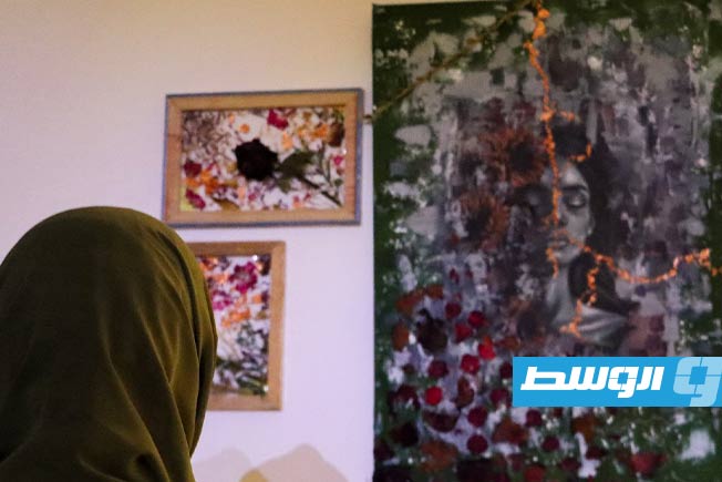 «شمس» معرض فني يحول المهملات إلى أعمال تحمل رسائل جديدة