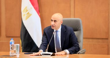 الثانوية العامة.. وزير التعليم: استمرار التنسيق مع الجهات المعنية لمواجهة الغش.. 921 ألف طالب يؤدون الامتحانات بـ 2023 لجنة.. تطبيق نظام المجمعات لأول مرة بواقع 613 مجمعا.. والأسئلة فى مستوى الطالب ال