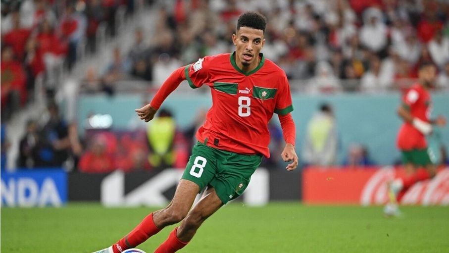 المغربي أوناحي يقترب من العودة لمانشستر سيتي
