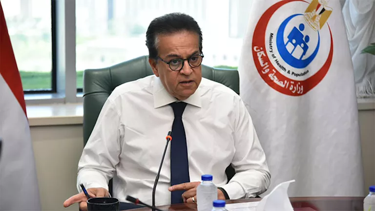 نظام التكليف.. قرار مهم من وزير الصحة لخريجي الكليات الطبية
