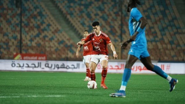 شوبير يكشف كواليس صفقات الأهلي.. إعادة تقييم شامل لملف الأجانب
