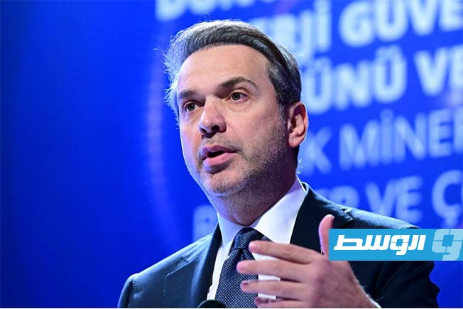 وزير الطاقة التركي: «توركيش بتروليم» ستشارك في التنقيب بمنطقتين ليبيتين بحرية وبرية