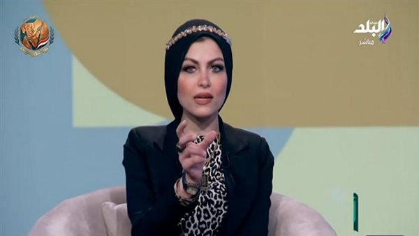 «مذيعة العفاريت» تثير الجدل بتصريحات صادمة عن الجن والفضائيين|فيديو