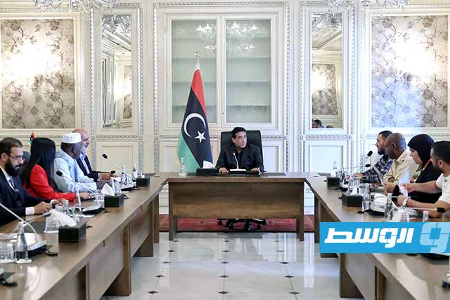 المنفي يستعرض جهوده لدفع العملية السياسية مع أعضاء المسار الأمني بالحوار المُهيكل