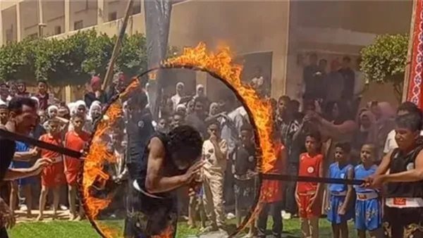 فيديو حلقة النار داخل مدرسة أبوتشت في قنا يثير الجدل..التعليم ترد