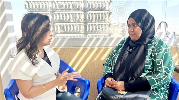 "بسبب خلفة البنات".. مأساة "فايزة": طلقها زوجها في المستشفى وسرق ذهبها واستولى على كارت علاج طفلتيه المريضتين