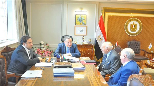 وزير التعليم العالي يبحث إنشاء فرع لجامعة إسبانية في مصر