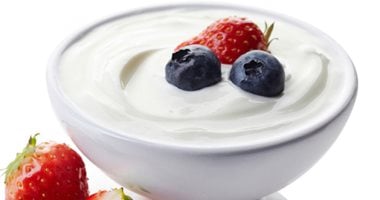أضرار الزبادى المنكه.. وحيل تجعله أكثر فائدة وصحة