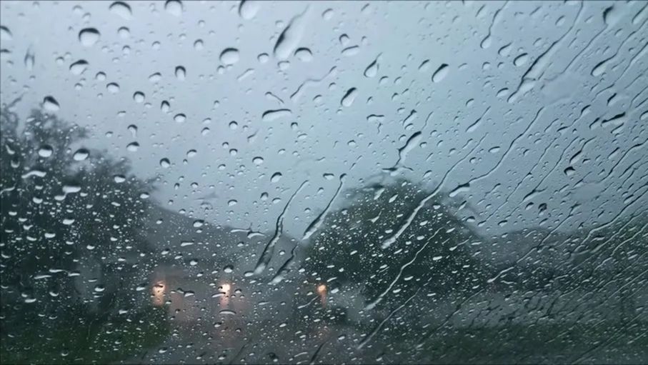 الأرصاد: أمطار متفاوتة الشدة وتحذيرات من تشكّل السيول في المناطق المنخفضة