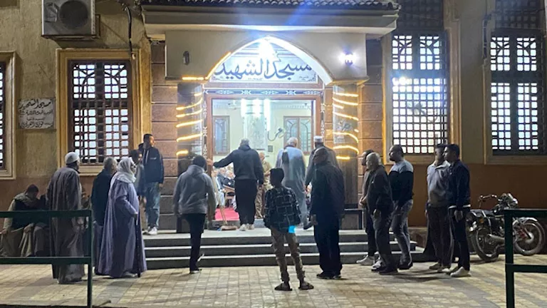 تحضيرات واسعة لتشييع جثمان المهندس حسام صادق بالدقهلية (فيديو وصور)