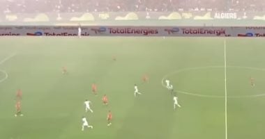 اتحاد العاصمة يتقدم على الزمالك بهدف من ركلة جزاء