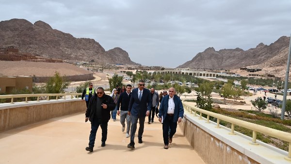 التجلي الأعظم هدية مصر للعالم.. محافظ جنوب سيناء: المشروع نقلة نوعية للسياحة والتنمية| صور