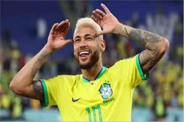 لاعبو البرازيل يحتفلون بعودة نيمار إلى التدريبات الجماعية قبل مواجهة هايتي