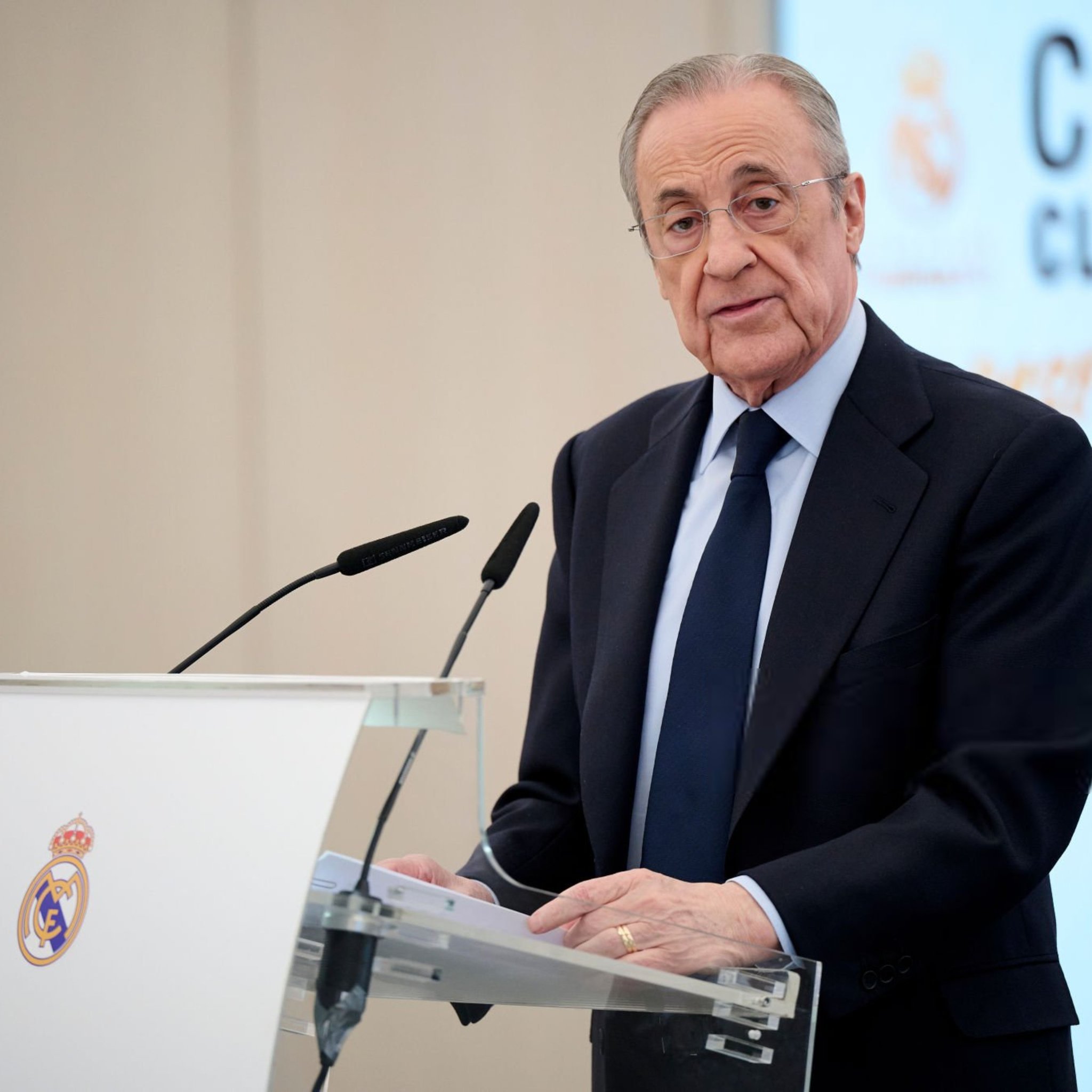 الكشف عن أهم النقاط في اجتماع بيريز رئيس ريال مدريد