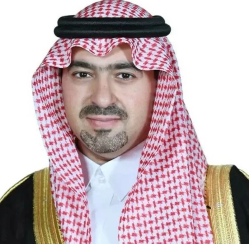 نائب أمير تبوك يشارك الأيتام مأدبة إفطار رمضانية