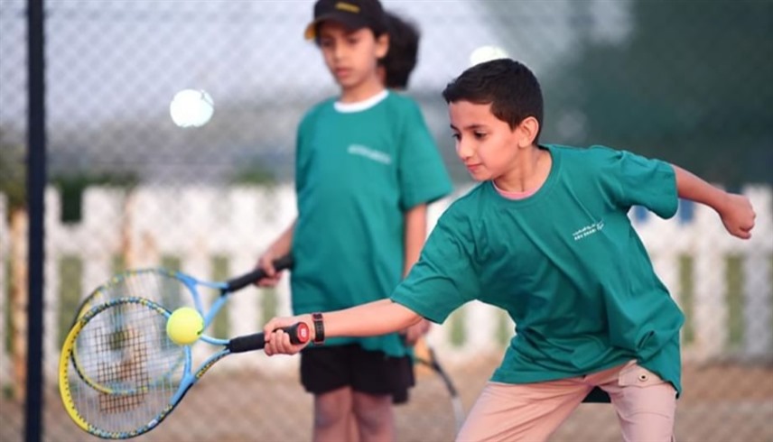 "أبوظبي لألعاب المضرب" يعتمد مشاركته في 15 بطولة أبريل المقبل