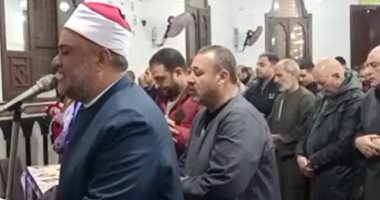أداء صلاة التراويح وندوات عن العاشر من رمضان بمساجد كفر الشيخ