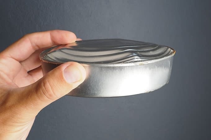 لماذا لا يجب أن تشتري المعلّبات المنتفخة؟
