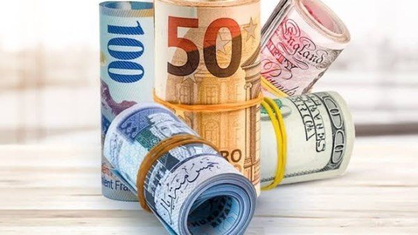 أسعار العملات الأجنبية والعربية أمام الجنيه في بنك CIB