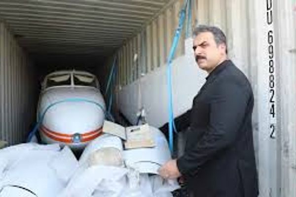التهريب الكبير يسقط في البصرة: طائرة، هواتف، أدوية… كل شيء كشفته الجمارك