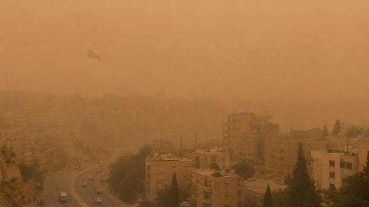 جو 24 : الأرصاد تحذر من تدني مدى الرؤية نتيجة الغبار خصوصا في المناطق الصحراوية