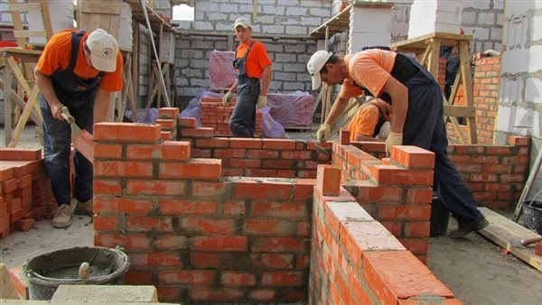 أسعار الطوب والزلط في الأسواق المحلية اليوم الثلاثاء الموافق 10 مارس 2026