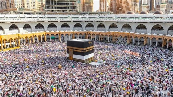 غرامة 20 ألف ريال والترحيل والمنع من دخول المملكة 10 سنوات.. عقوبة المقيمين المخالفين لشروط الحج