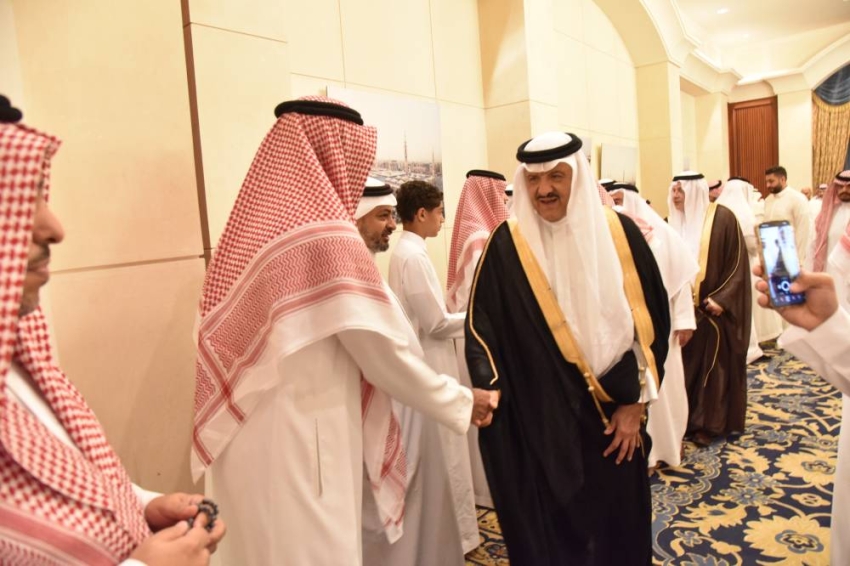 سلطان بن سلمان وعدد من الأمراء يواسون أسرة الصيرفي بوفاة فقيدهم