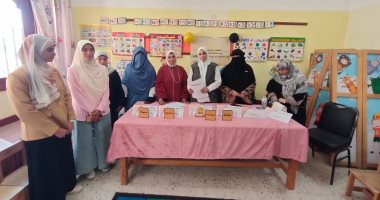 المنطقة الأزهرية بالأقصر تدعم مواهب الطلبة بالمعاهد فى مسابقة "نحلة الأزهر القومية للتهجى".. تصفيات لأبناء الأقصر وقنا وأسوان على الاستهجاء باللغة الإنجليزية.. رئيس المنطقة: المسابقة تسهم فى صقل مهارا