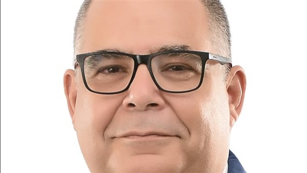الكلية الملكية للجراحين بإدنبرة تمنح الدكتور محمد البربري بقصر العيني زمالتها الفخرية