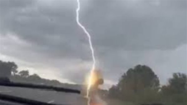 ضربات للبرق ونشاط للرياح القوية، الأرصاد تحذر من طقس الغد