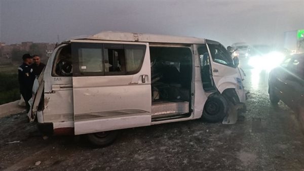 بالأسماء.. إصابة 17 طالبة فى حادث انقلاب ميكروباص بالبحيرة