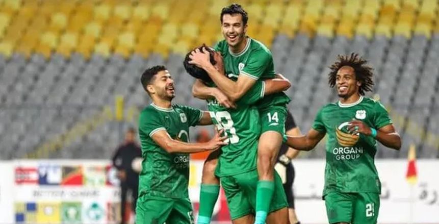سفير مصر بالجزائر يحضر مران المصري استعداد لملاقاة شباب بلوزداد