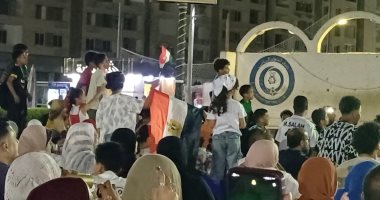 فرحة هستيرية لجمهور أسوان بعد الهدف الأول للمنتخب المصرى أمام أستراليا